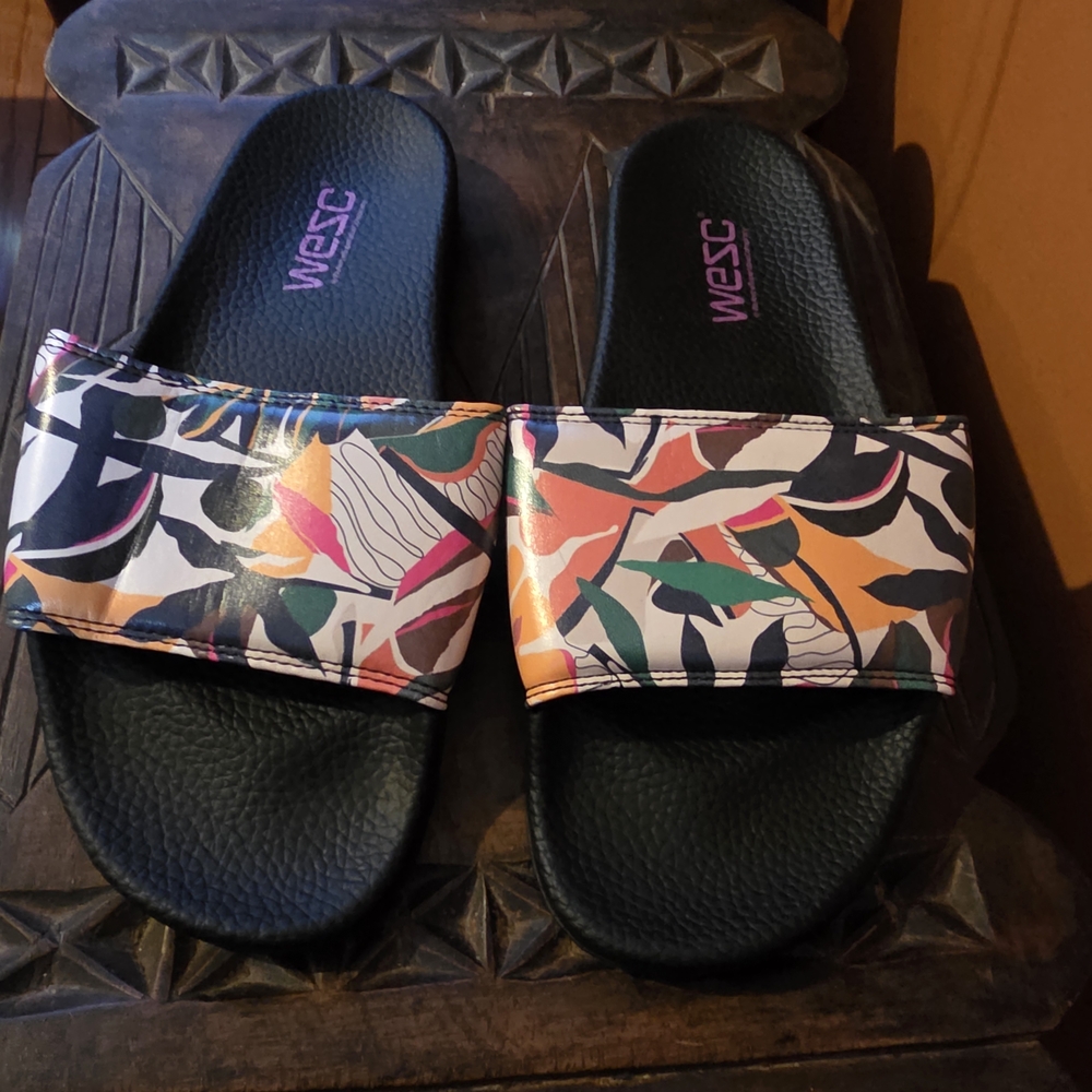 WESC Women’s Floral Pattern Slide Sandals - Black with Multicolor Strap